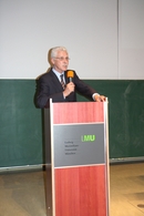 Dekan der Medizinischen Fakultät Herr Prof. Dr. med. Dr. h.c. M. Reiser