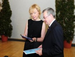 Prof. Eisenmenger hat am 22.06.2009 die Medaille für Verdienste um die Bay. Justiz erhalten.